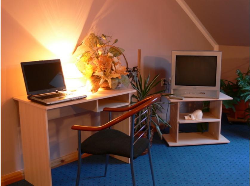 Hotel Keszyca Lesna Bagian luar foto