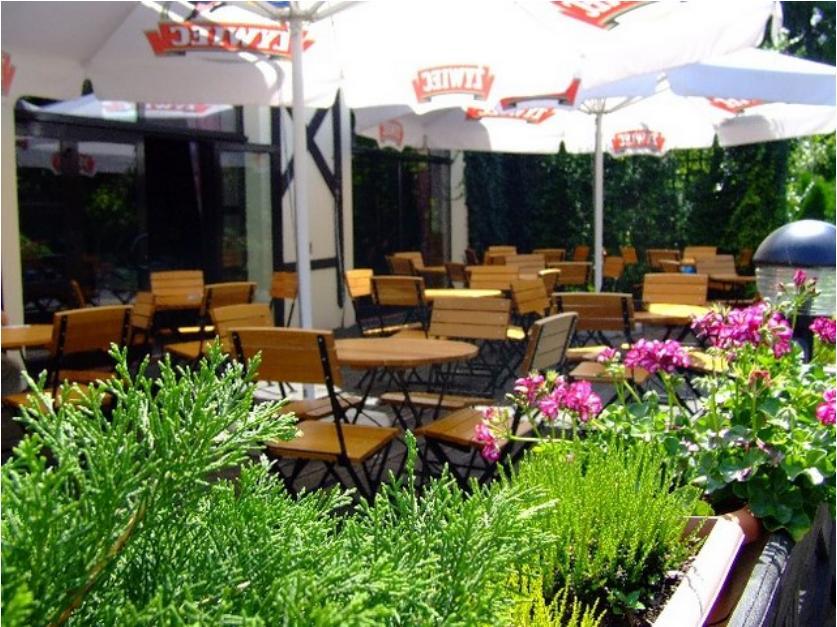 Hotel Keszyca Lesna Bagian luar foto